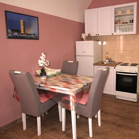Studio Apartman Maro Senj  Esterno foto